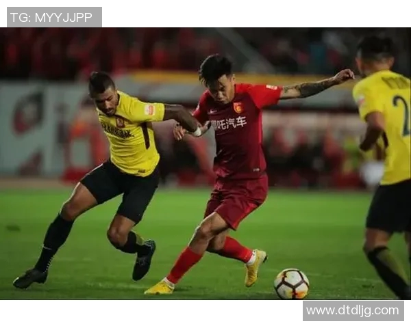 华夏幸福与恒大足球的巅峰对决谁能在赛场上书写新的传奇